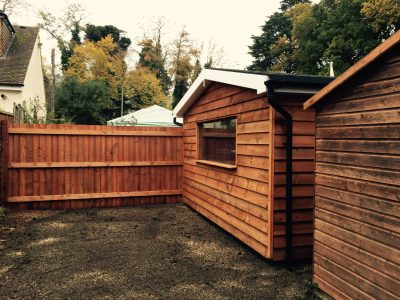 Construction of a fence around a summer house