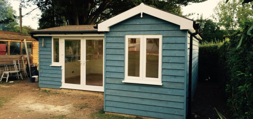 4 Compelling Reasons to Build Your Own Summer House in Hampshire