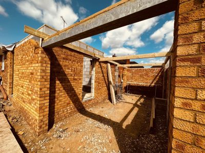 Concrete lintel block