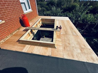 Construction of roof window