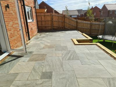 Natural stone pavement